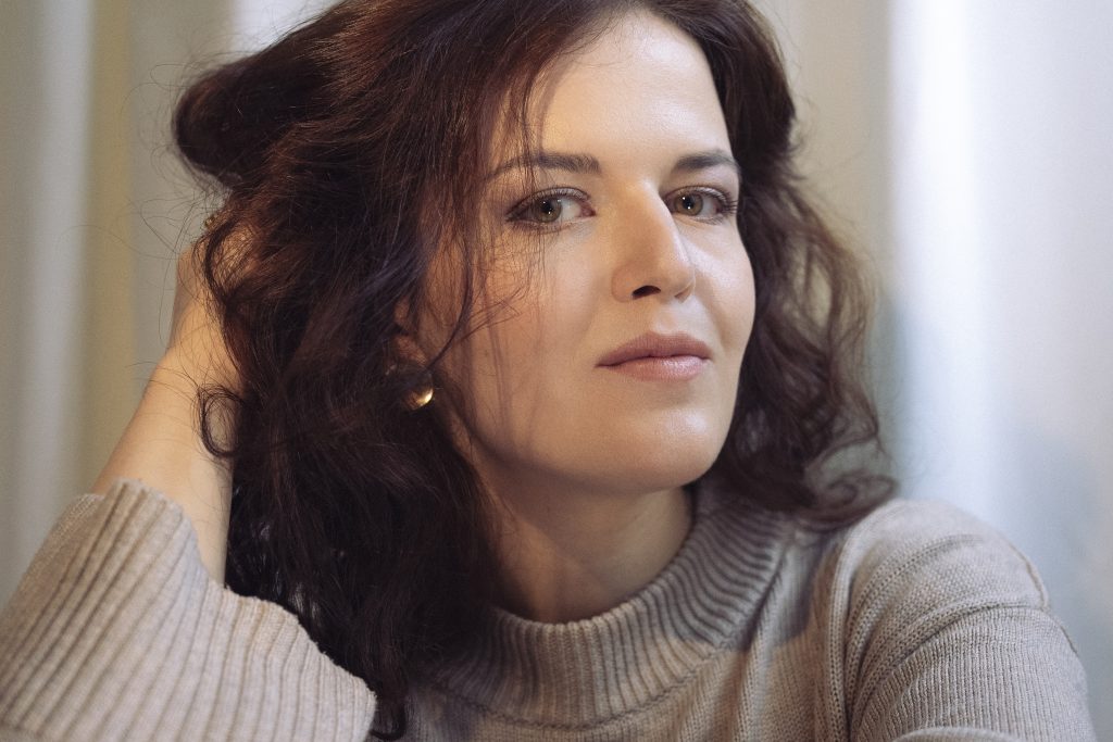 Elisabeth Schmeißer Porträt leger